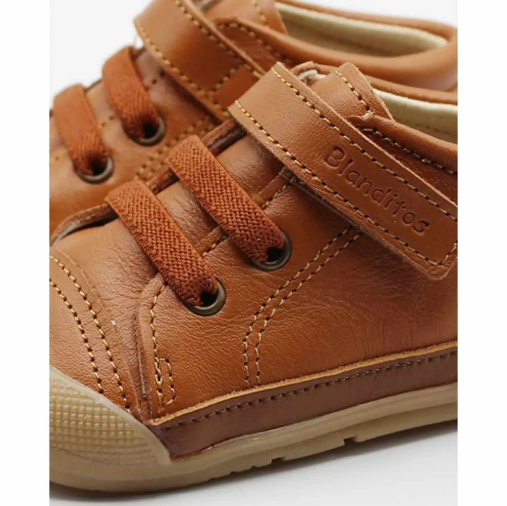 Blanditos by Crio’s Deportivas Respetuosas Luigi Cuero