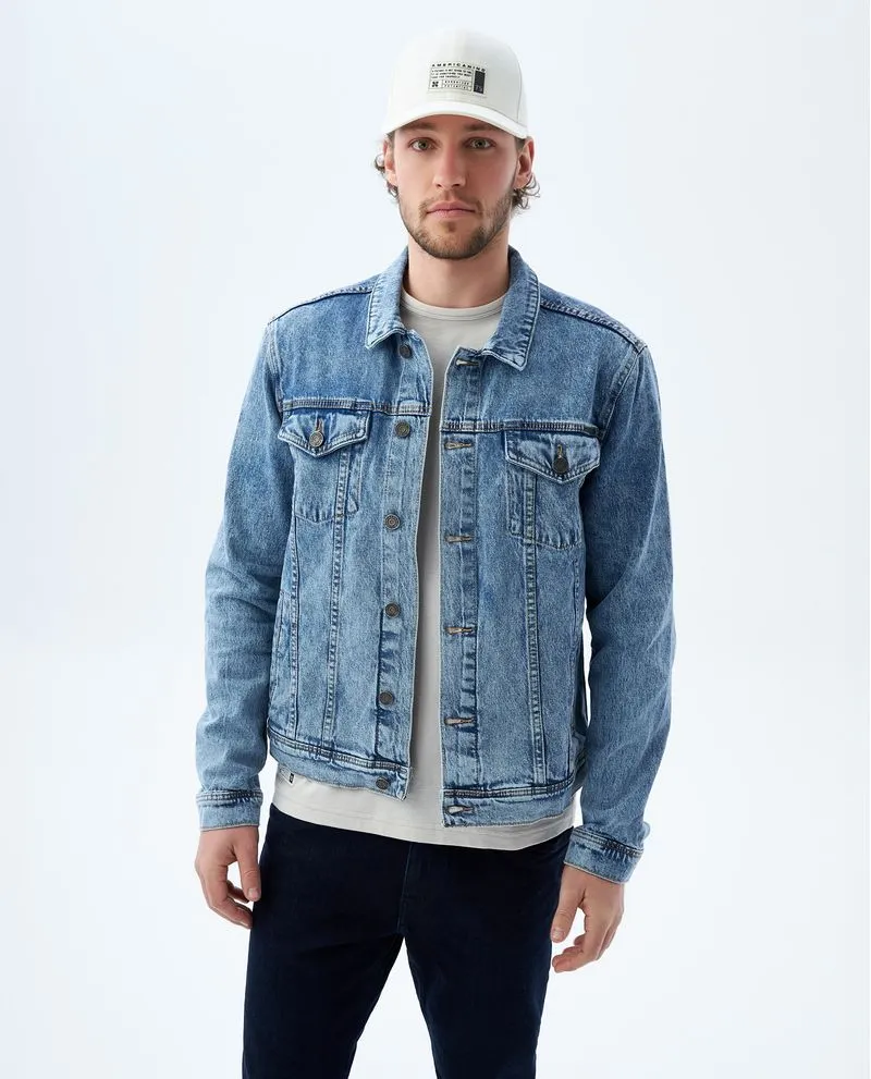 Chaqueta con bolsillos de tapa para hombre