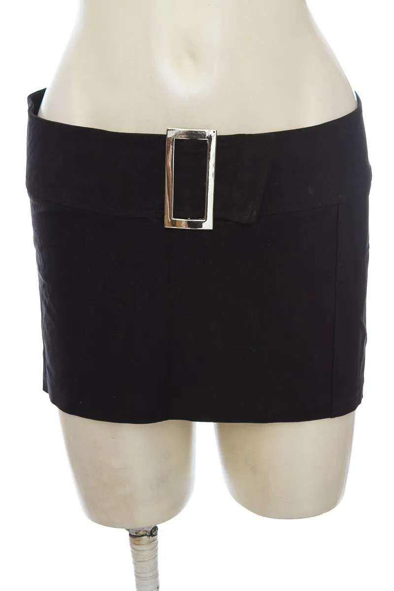 FALDA COLOR NEGRO  RAMPAGE