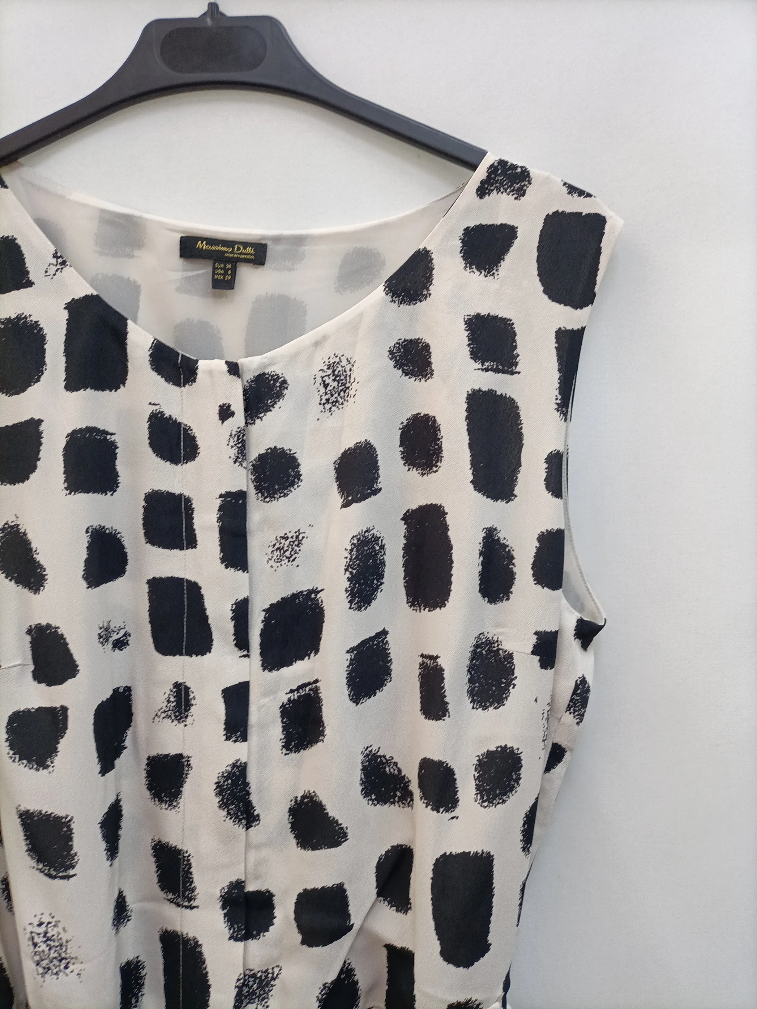MASSIMO DUTTI. Mono beige fluido T.38