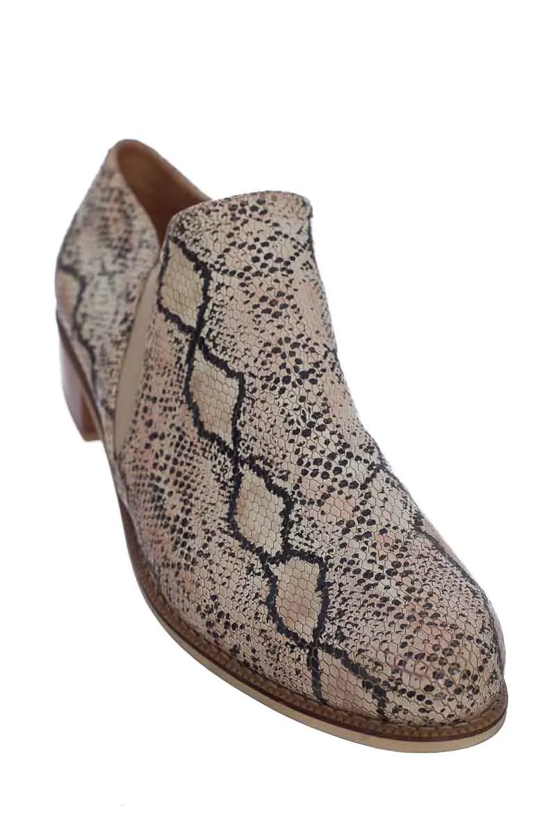 ZAPATOS COLOR BEIGE  J&AMP;L