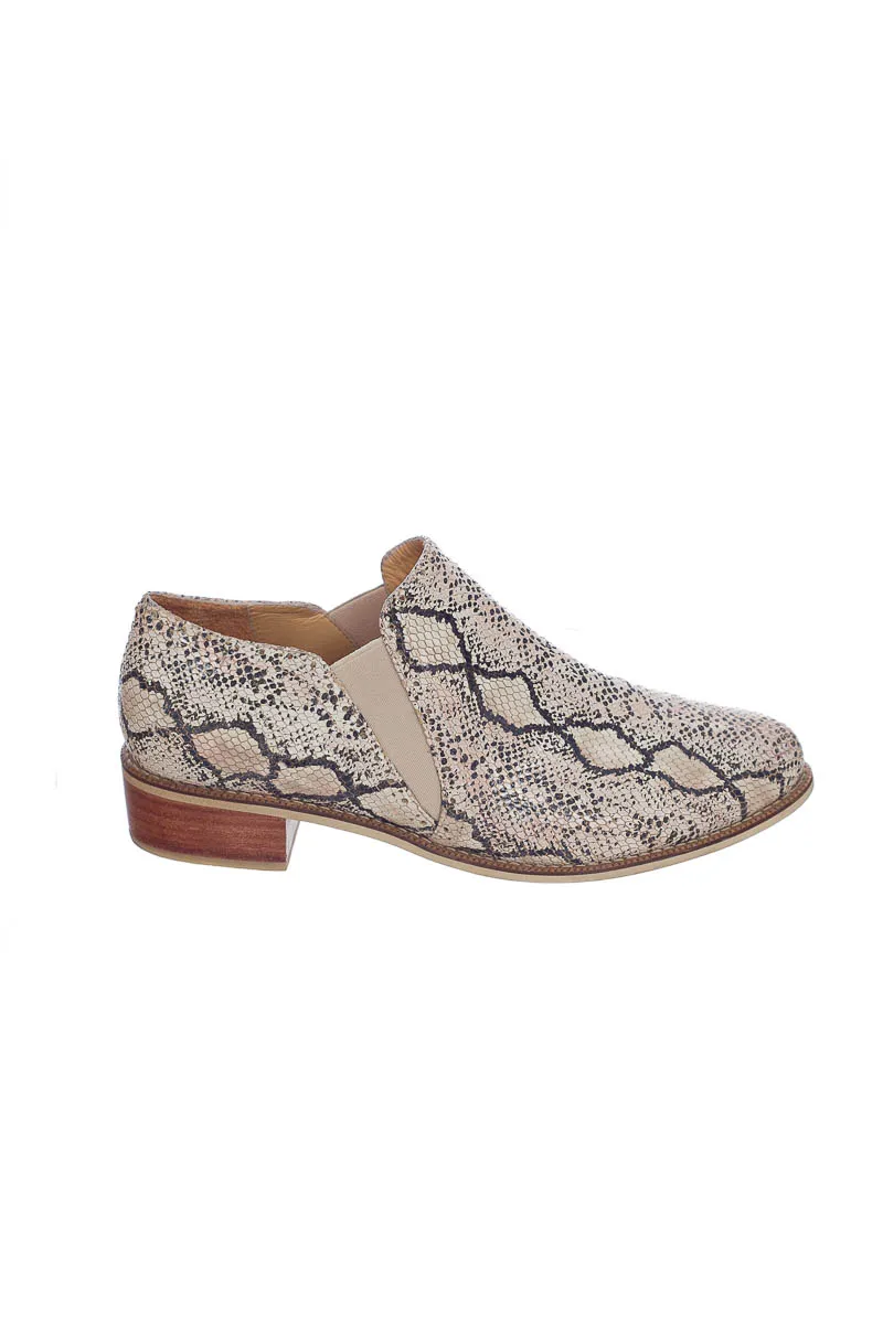 ZAPATOS COLOR BEIGE  J&AMP;L