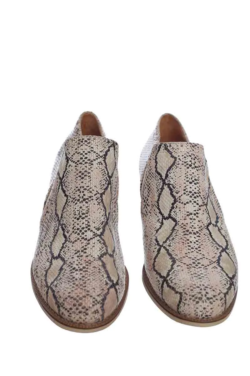 ZAPATOS COLOR BEIGE  J&AMP;L